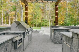 Patio design ideas - outdoor kitchen.